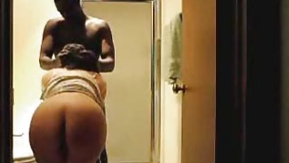 Rambut pirang perek hitam video xxx japan selingkuh meludah